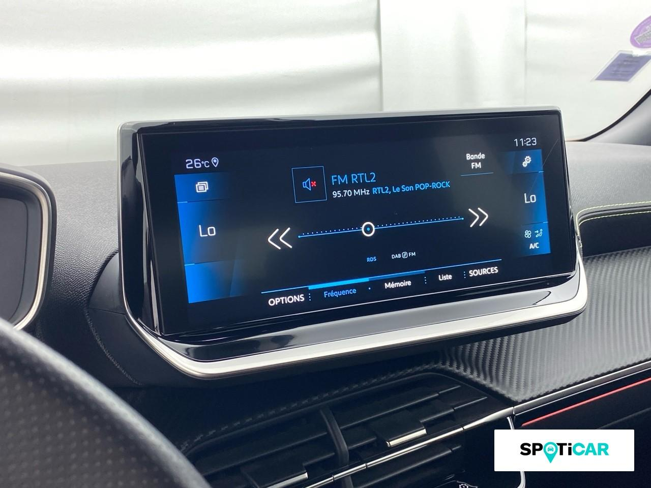 Peugeot 2008 1.2 puretech 130ch s&s gt eat8 — photo 13