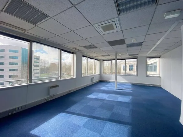 Bureaux 198 m²