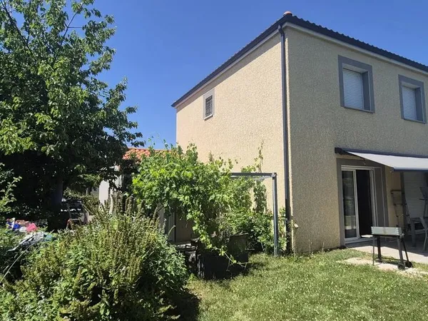 Villa 4 pièces 100 m²