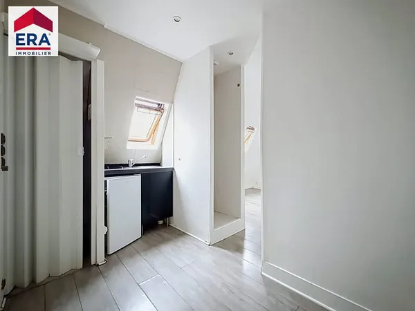 A VENDRE - 2 PIECES 15m² - DERNIER ETAGE