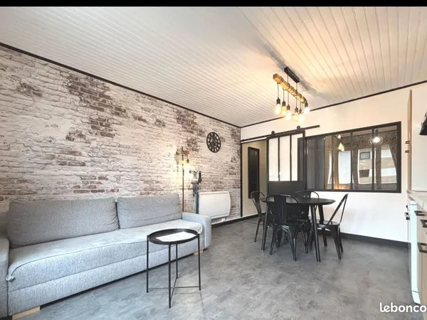 Appartement meuble avec chambre independante chauffage inclus