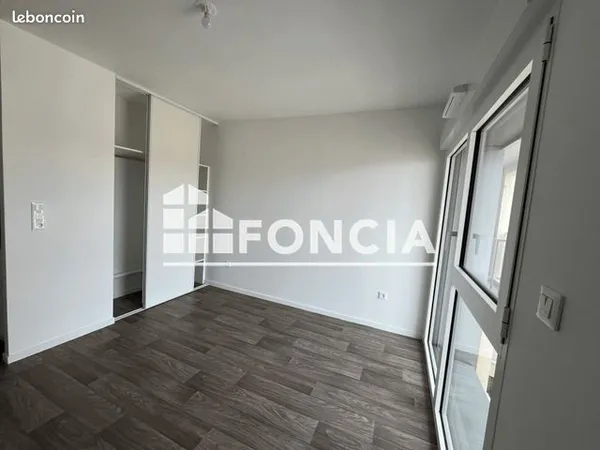Studio 1 pièce 20 m²