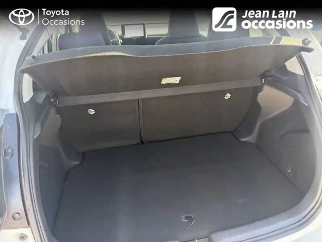 Toyota Yaris hybride 116h — photo 10