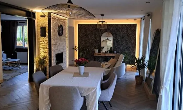 Maison 6 pièces 145 m²