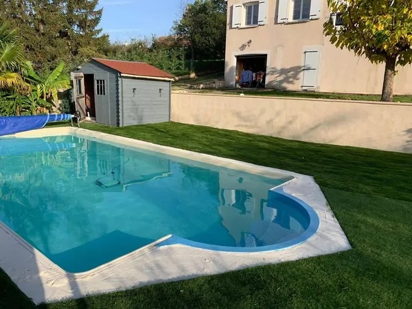 Maison 7 pièces 250 m²