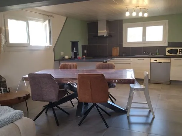 Appartement en duplex 86m² - VAUX ET CHANTEGRUE - 2 chambres - Garage + Espace extérieur 100m² + Par