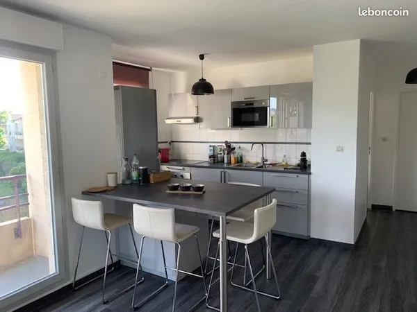 Quartier république T2 meublé