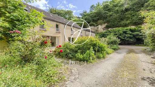 Maison 9 pièces 257 m²