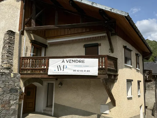 Charmante maison de village à Bozel, 125 m², 2 chambres
