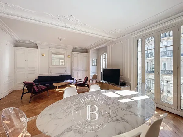 Le service location de la Maison BARNES vous propose ce bien :