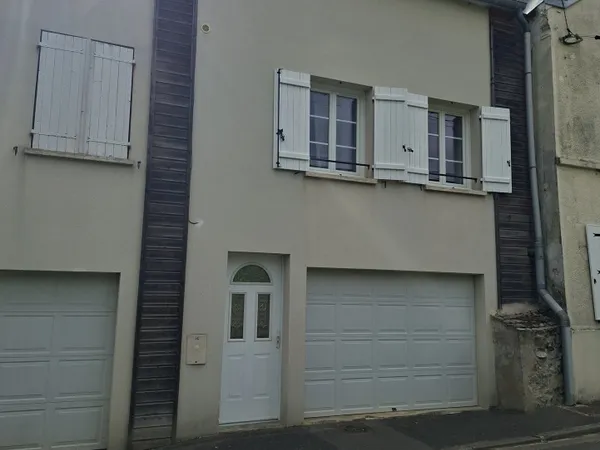 MAISON DE VILLE