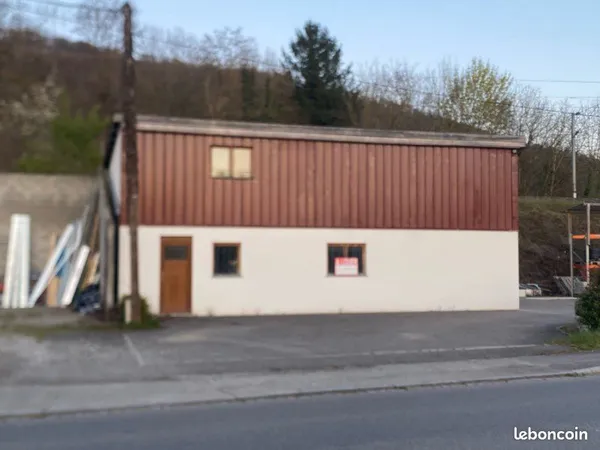 Location dépôt 135 m²