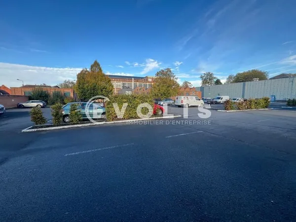 Locaux d'activité - A LOUER - 657 m² divisibles à partir de 307 m²
