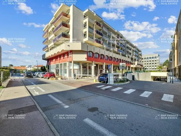 Bureaux 150 m²