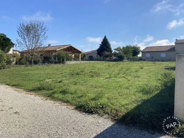 Terrain 487 m²