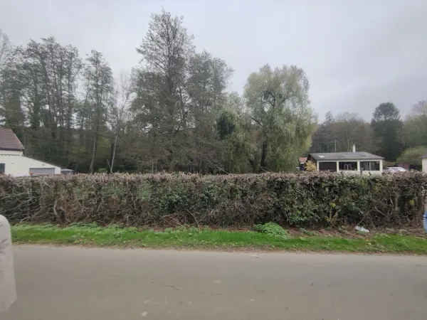 Terrain 2100 m²