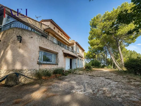 Maison 6 pièces 174 m²