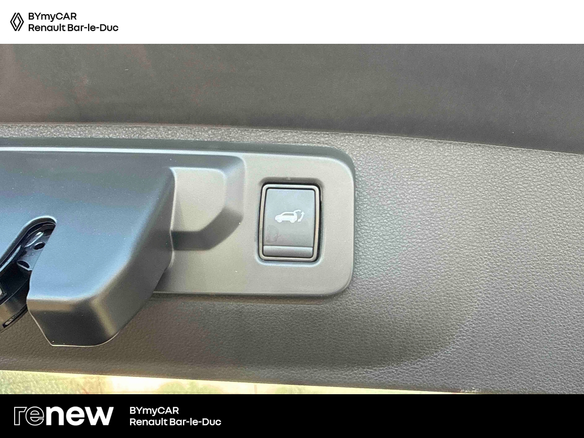 Renault Rafale E-Tech full hybrid 200 ch — photo 16