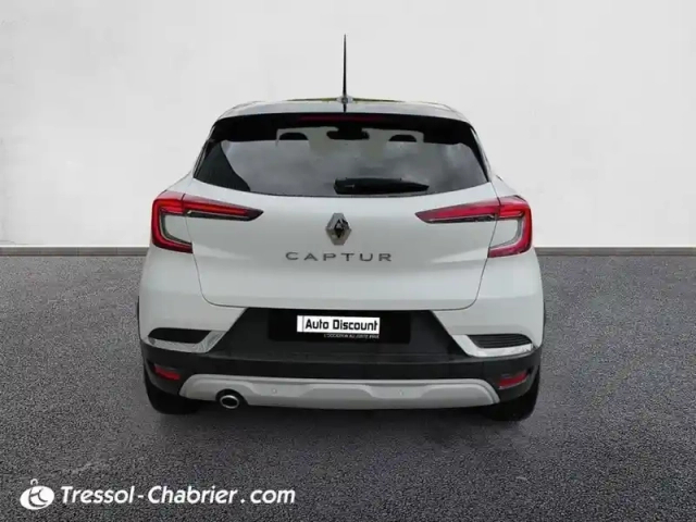 Renault Captur tce 140 edc - 21 intens — photo 17