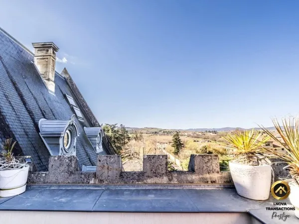 Appartement 7 pièces 192 m²
