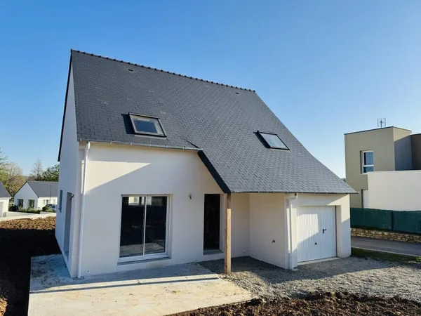 Maison 4 Chambres (dont 1 au RDC) de 125,66 m2 (SU) + Garage + Terrain