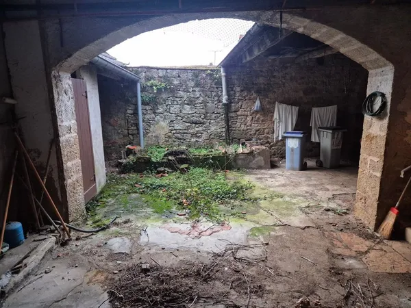 Maison en pierres à rénover