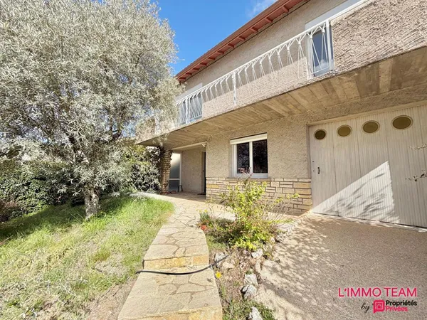 Maison 4 chambres sur 500 m² de terrain proche centre ville de Cahors