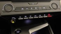 Peugeot 308 1.5 BlueHDi 130ch S&S Style EAT8 — photo 28