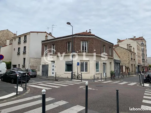 Bureaux 146 m²