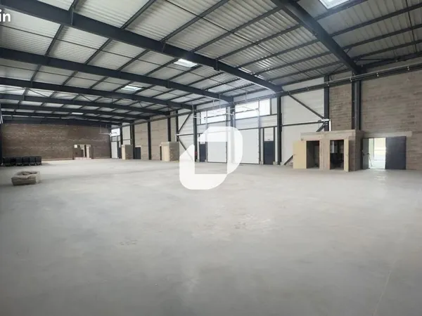 Local d'activité 1 462 m²