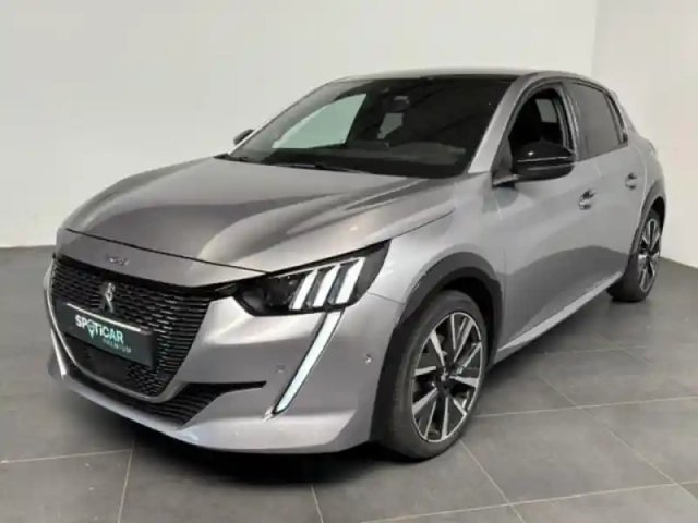 Peugeot 208 1.2 100 gt eat8 led / gps / carplay / camera 180