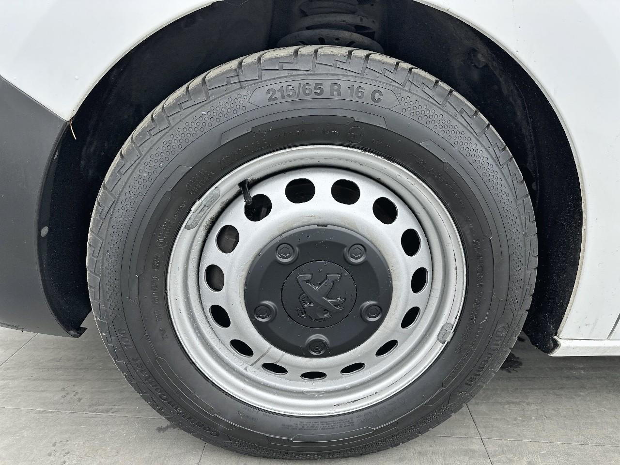 Peugeot Expert long bluehdi 120ch s&s bvm6 — photo 16