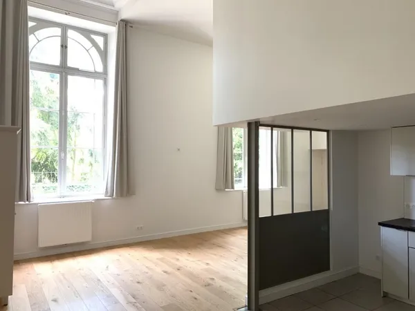 Appartement 2 pièces 84 m²