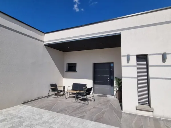 Villa 5 pièces 160 m²