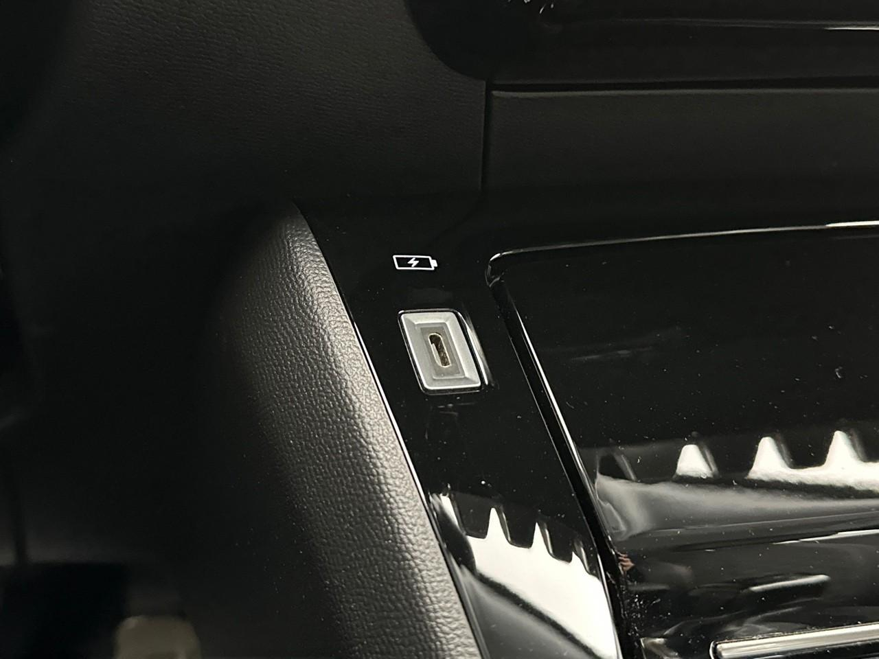 Peugeot 2008 puretech 130 s&s eat8 roadtrip — photo 28