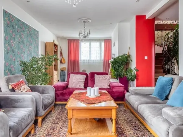 Maison de ville 10 pièces 288 m²