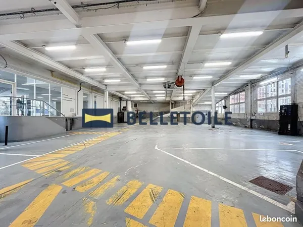 Commerce bureaux 2 239 m²