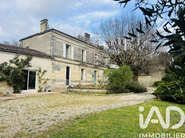 Maison 10 pièces 337 m²
