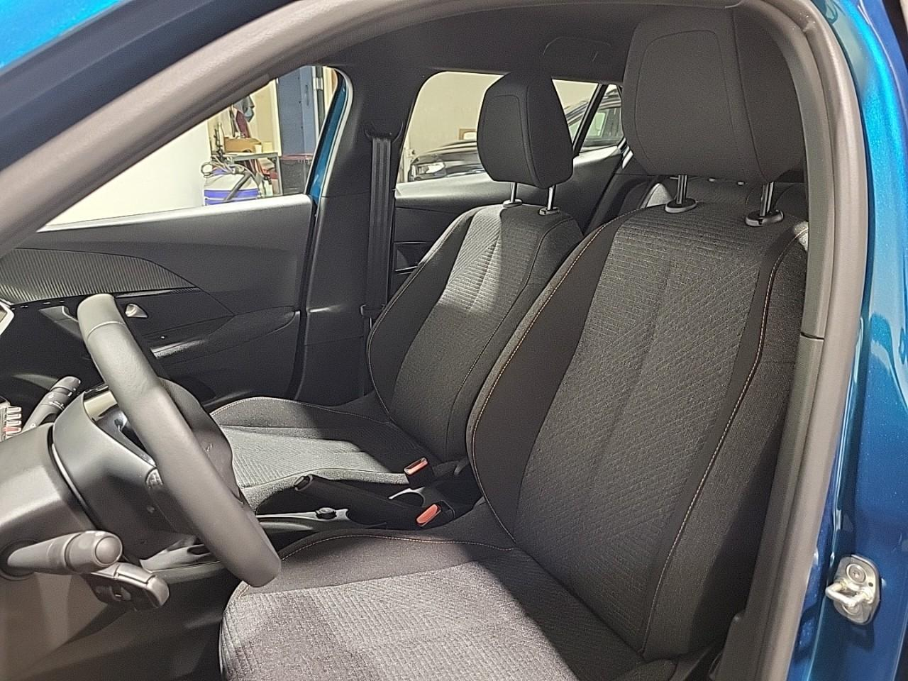 Peugeot 2008 100 s&s bvm6 style — photo 10