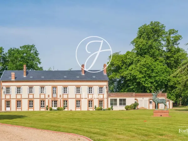 Domaine du 18ème avec ses gîtes et écuries