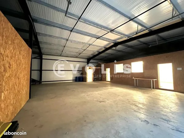 Local d'activité 190 m²