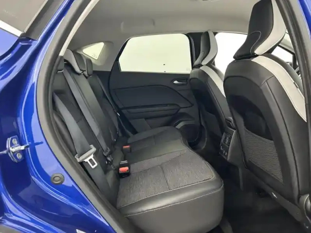 Renault Captur 1.0 tce 90ch techno + attelage — photo 40