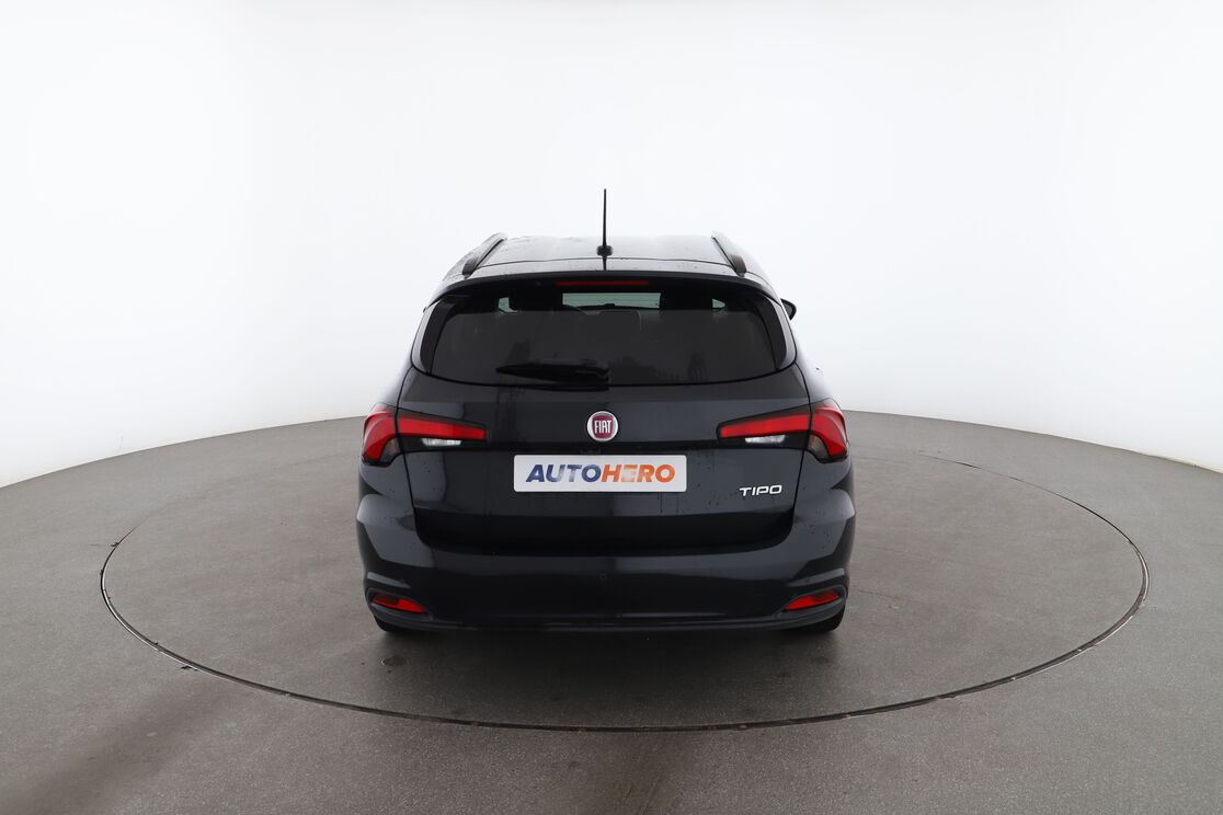 Fiat Tipo SW 1.4 T-Jet Lounge — photo 4