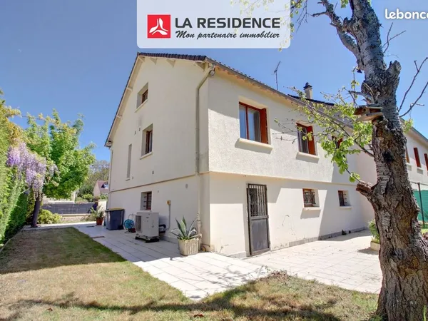 Maison de 8 pièces