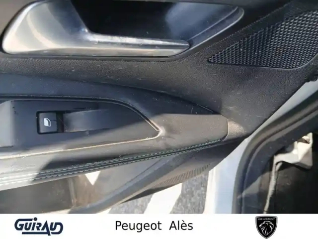 Peugeot 3008 puretech 130ch s&amp;s eat8 — photo 14