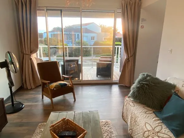 Appartement meublé à louer à La Chaume, Vue mer, de octobre à juin 2027 inclus