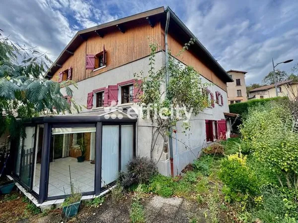 Maison 7 pièces 165 m²