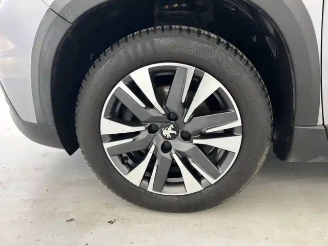 Peugeot 2008 bluehdi 100ch s&amp;s bvm6 — photo 30