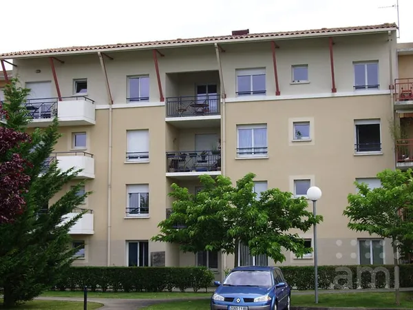 APPARTEMENT T2 BIS - SECTEUR GIBAUDERIE