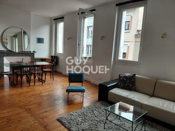 À LOUER T2 MEUBLÉ DE 53 m² AVEC COUR INTERIEURE TOULOUSE GUILHEMERY